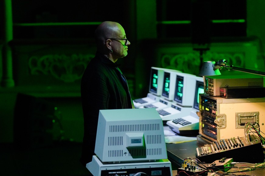 Lucia Ronchetti: BIENNALE MUSICA 2023-MICRO-MUSIC- TEATRO MALIBRAN-ROBERT HENKE - CBM 8032 AV