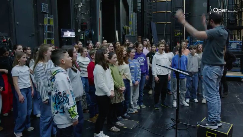 Lucia Ronchetti: Io tacerò - From the video   BEYOND THE STAGE zu »Turandot« | Mit dem Chor, Extrachor und Kinderchor der Oper Frankfurt by Matthias Kulozik